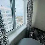 вид моря,13 фонтана,кораблик,рыба *