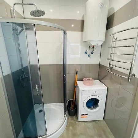 вид моря,13 фонтана,кораблик,рыба *