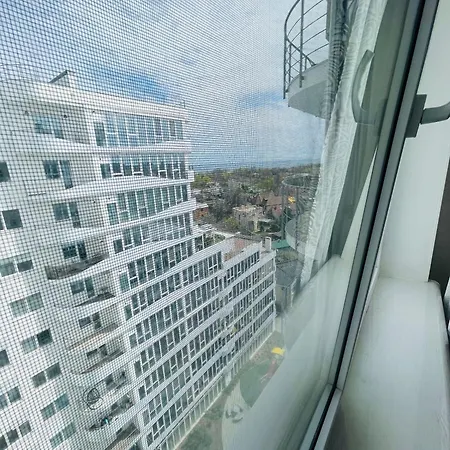 вид моря,13 фонтана,кораблик,рыба Apartment *